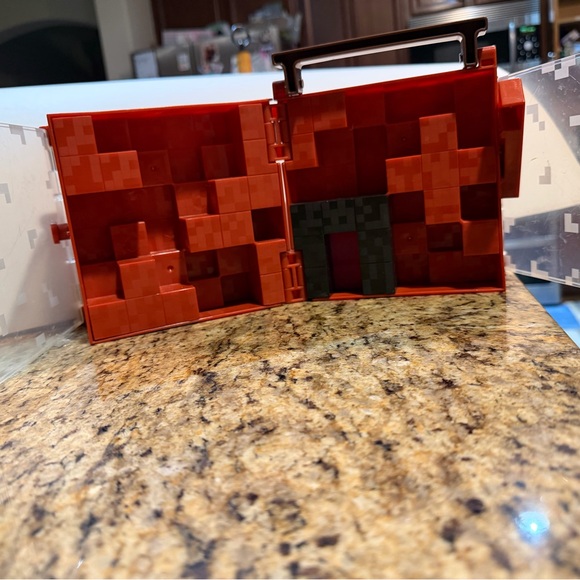 Minecraft box - Picture 3 of 4